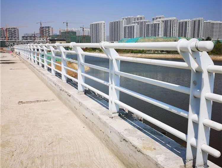 河道護(hù)欄